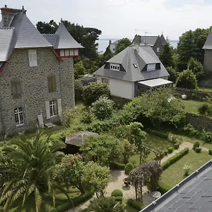 La Maison De La Marine Cancale